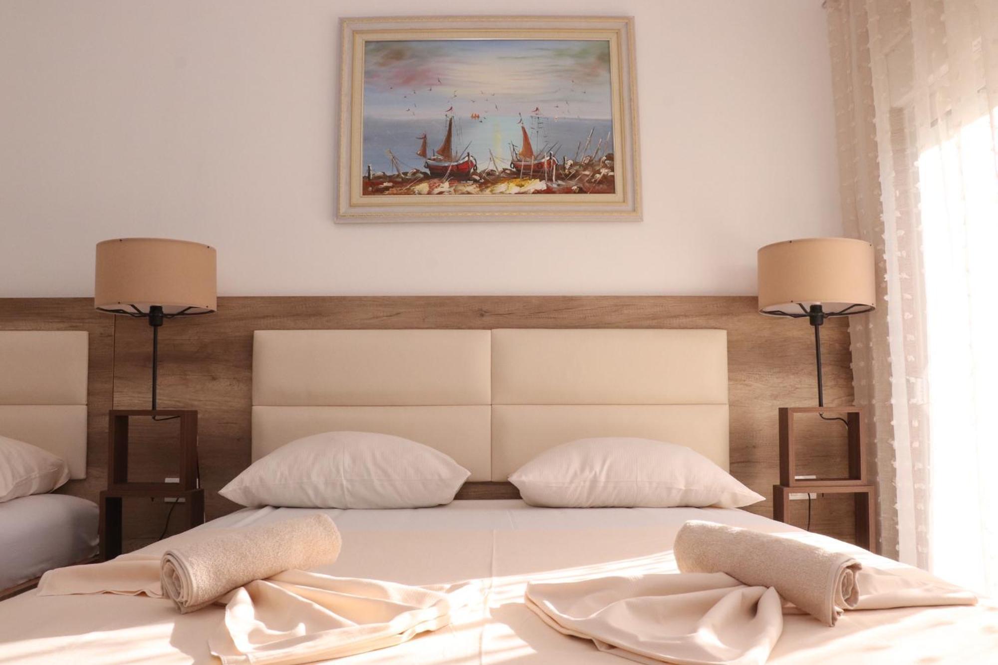 Gjinaj Apartments Ülgün Dış mekan fotoğraf