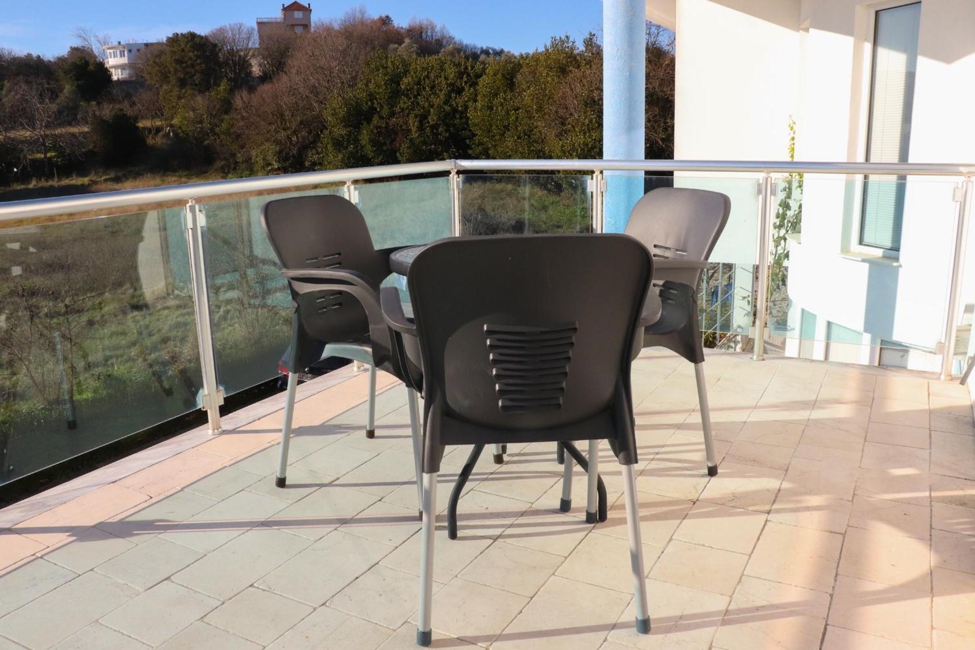 Gjinaj Apartments Ülgün Dış mekan fotoğraf