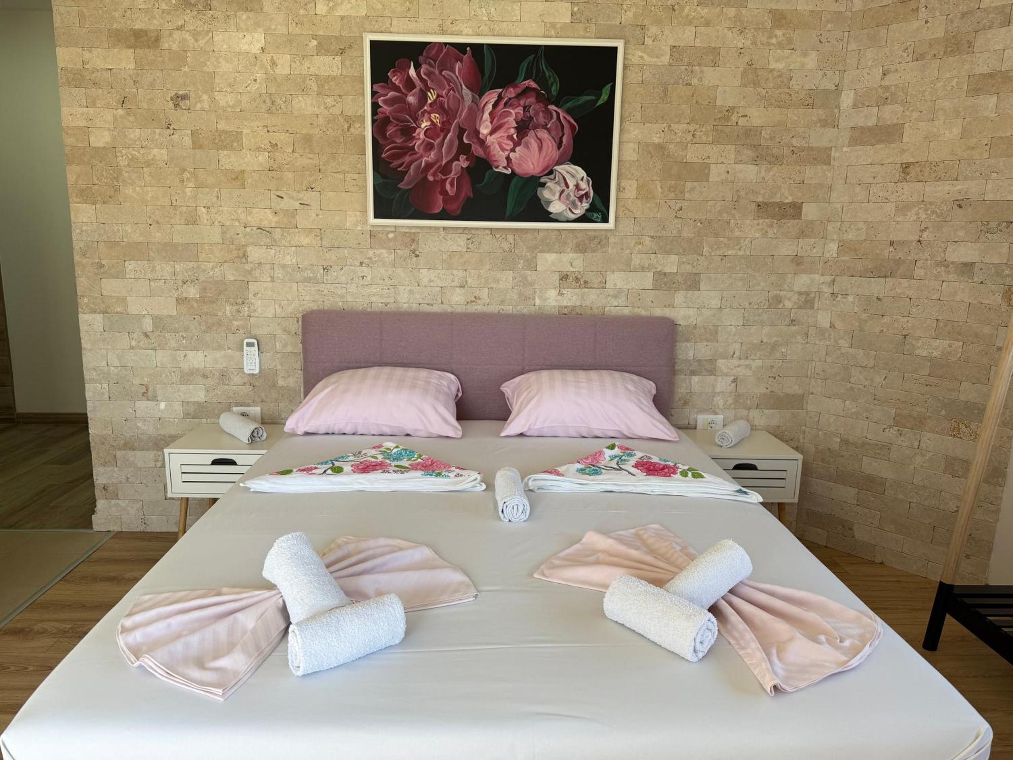 Gjinaj Apartments Ülgün Dış mekan fotoğraf