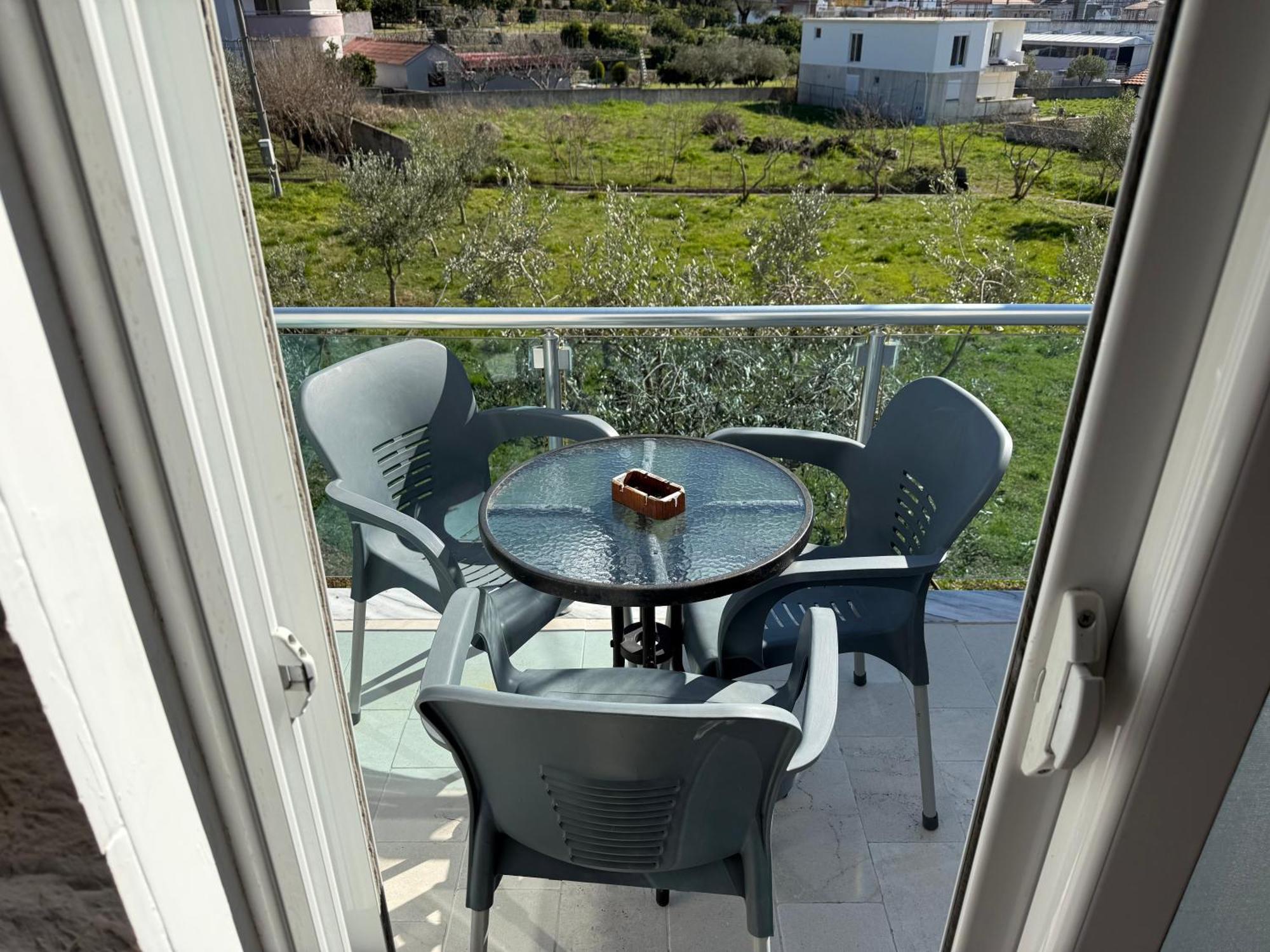 Gjinaj Apartments Ülgün Dış mekan fotoğraf